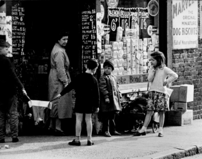 9  Grocers Shop, Stepney 1960