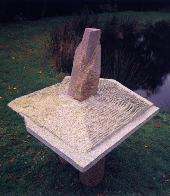 8  Art & Design  Ovenden Sculpture  1991 pic